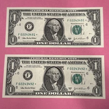 2003 A $1 Federal Reserve STAR Note Green Seal Lot Of 2 Consecutive SN Notes UNC