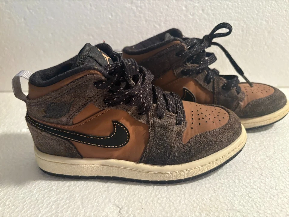  sneakers  NIKE Jordan 1 mid se (TD) DC 7249-200 SIZE 12 - Image 2 of 4