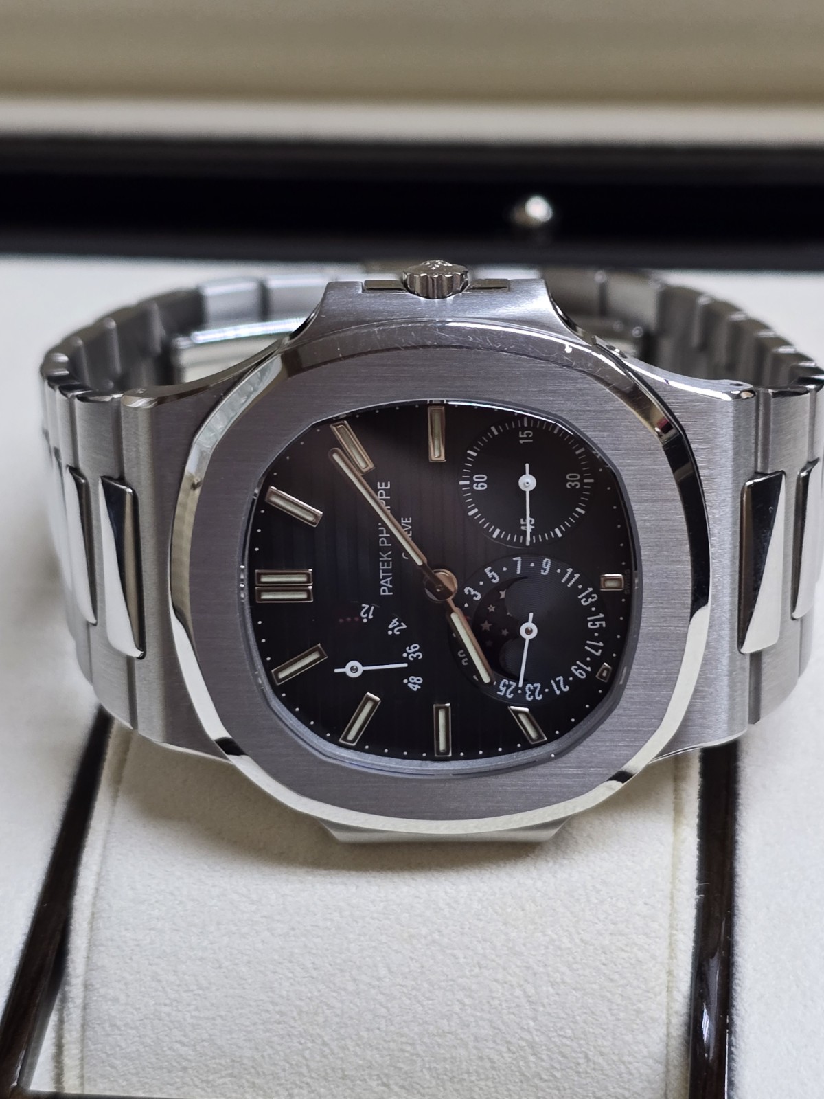 Patek Philippe Nautilus 3712/1A 39.5MM Complications S/S Rare 2005 Watch. B/P.