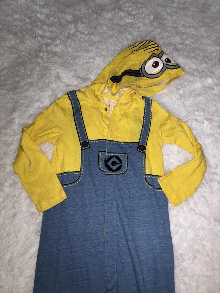 Despicable Me niños talla Conjunto de una PC 5T. Adorable. **Nt defecto** Foto 2 de 4