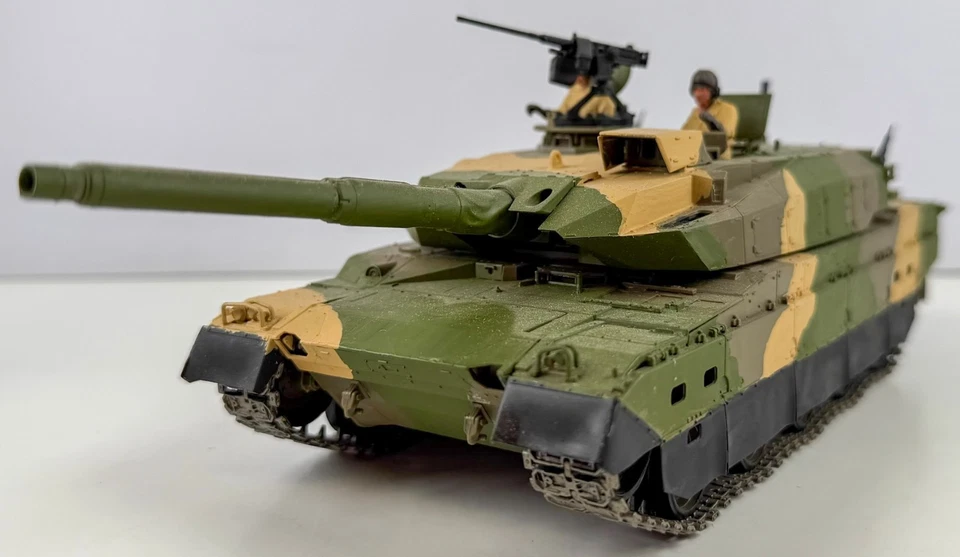 Built South Korean K2 Black Panther 1:35 Modern Tank Display Model w/ Crew - Image 2 of 4