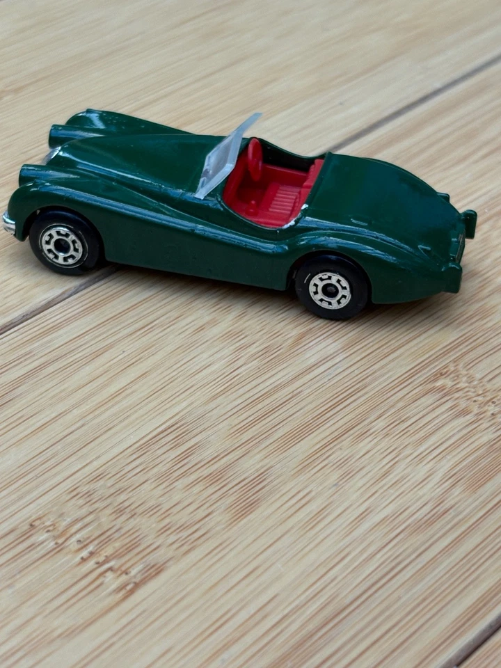 MATCHBOX LESNEY SUPERFAST #22 JAGUAR XK-120 2 VARIATIONS NEW USED FOR DISPLAY - Image 2 of 4