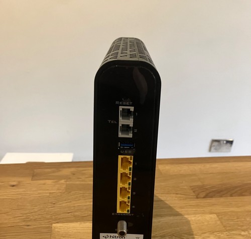 Hitron CHITA Modem Router WiFi TO 5Gbps with Power Cable - Photo 3/4