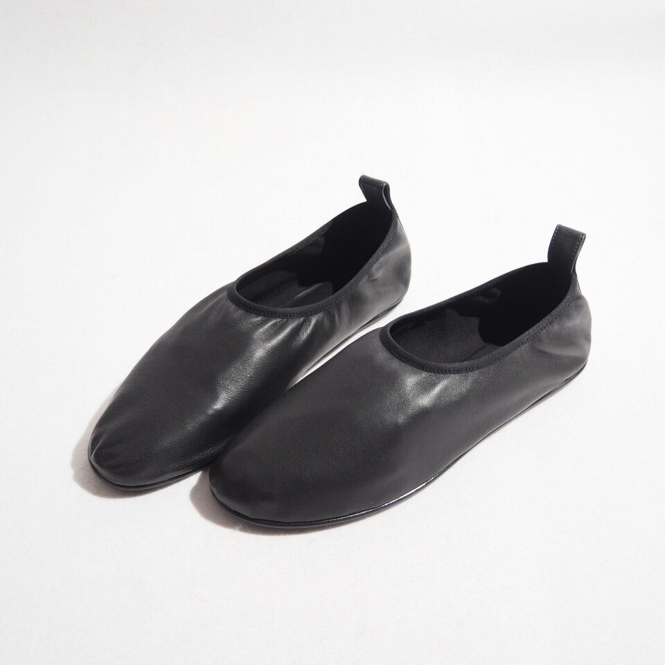 THE ROW Ozzy Nappa Slipon Leather Flat Shoes Black Size 35.5