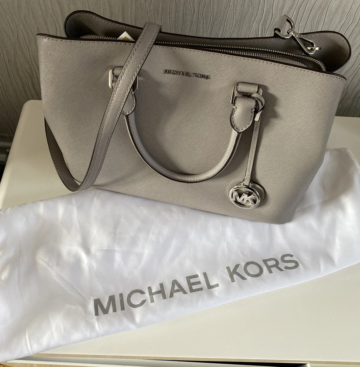 Michael kors hotsell camille leather satchel
