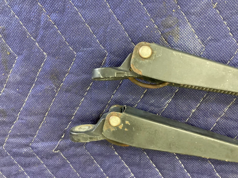 Brazos limpiaparabrisas BMW 318i 325i E30 1984-1991 FH1 191766 OEM #2595M Foto 2 de 4