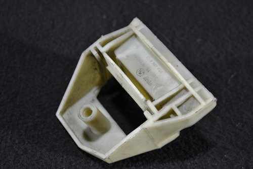 BMW E39 M57 Halter Wasserkühler unten vorne rechts Kühlerhalter 2247894 (#108)