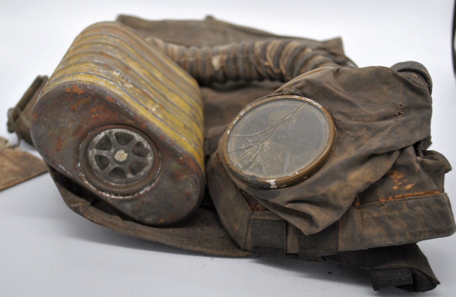 Respirator, Anti-Gas, M1917 SBR and Haversack: US Army - good condition