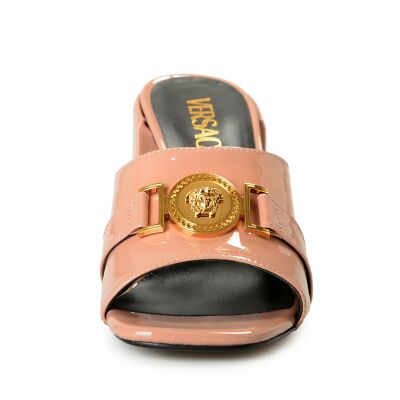 Versace★素敵！Gold Medusa & Nude Patent Leather Sandals Versace Women's Gold Medusa & Nude 100% Leather Sandals
