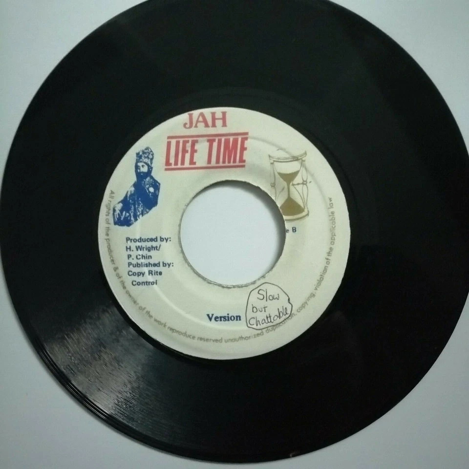 Johnny Clarke / Jah Mikey ‎– I Love The Girls — 第 2/2 张图片