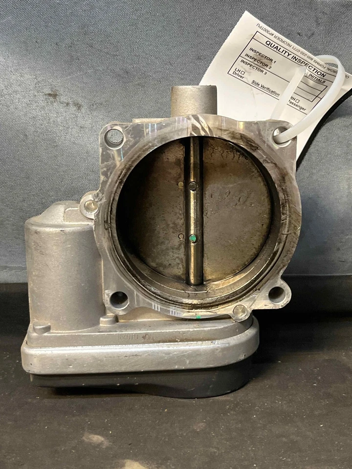 Fits 2005-2013 Chrysler 300 Throttle Body Valve Assembly OEM:04591847AC Foto 2 de 4