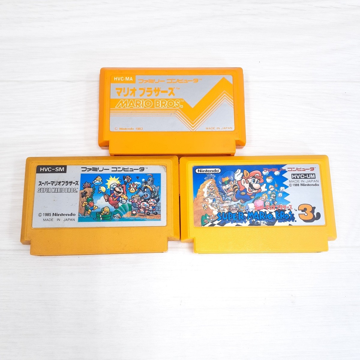 Nintendo Japan Famicom & Super Famicom Console with 6 games US