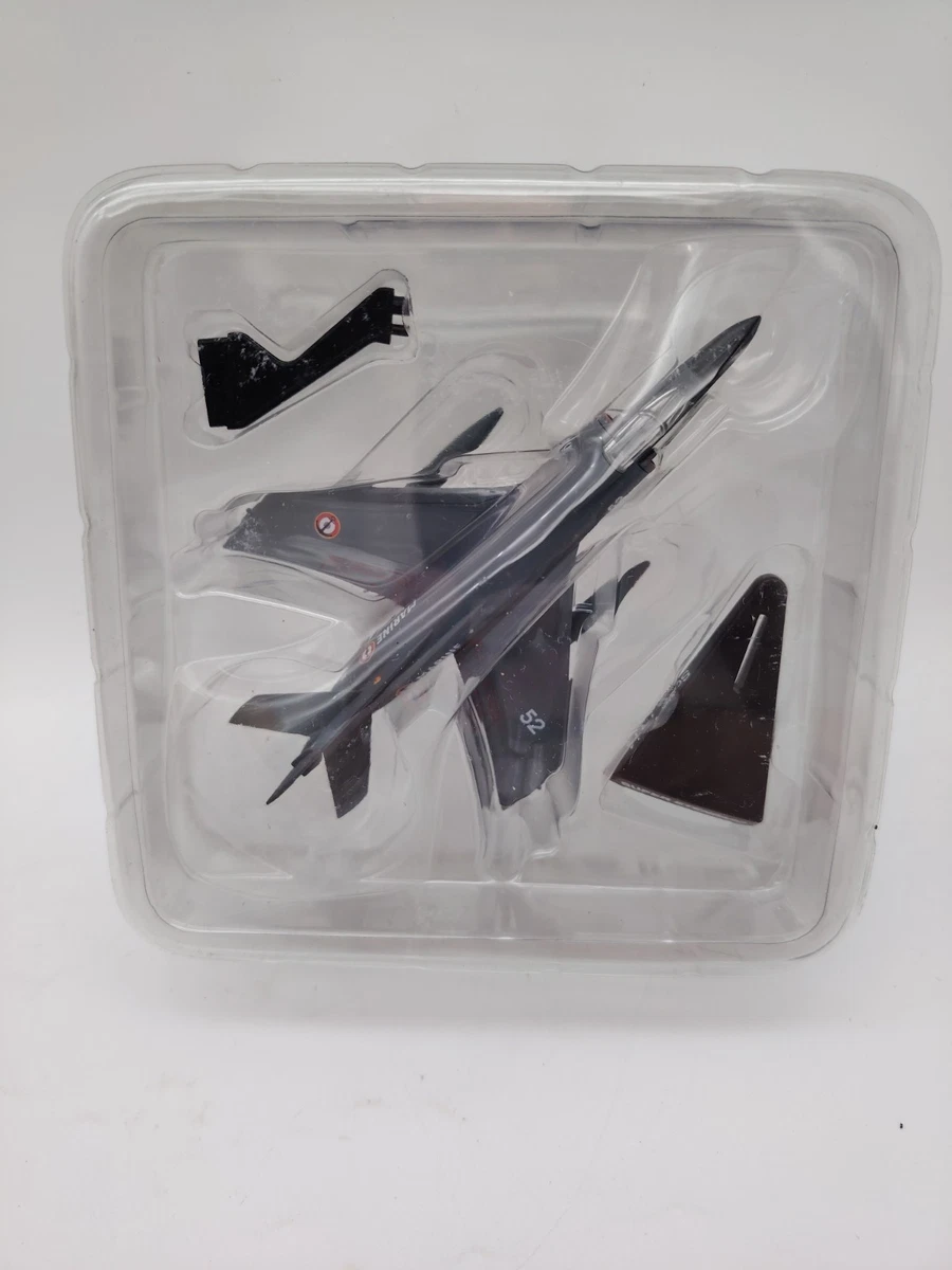 Avion Super Étendard Aéronavale – Miniature 1/144 – Occasion