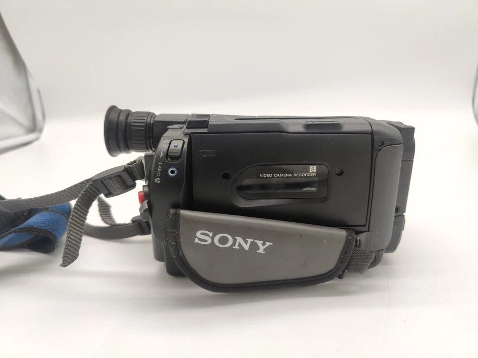 Sony Handycam CCD-TR411E, Video8 Camcorder, 8mm Video Camera Recorder, Lesen !!! - Bild 4 von 4