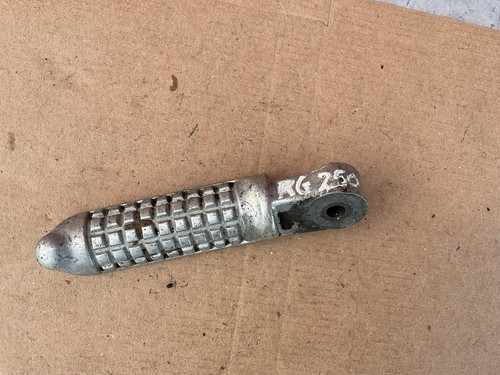 Suzuki RG250 MK1 MK2 1986/1986 Right Front Foot peg - Afbeelding 1 van 4