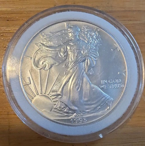 1993 WALKING LIBERTY  1 Oz. SILVER DOLLAR Fine Silver