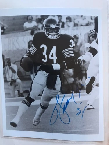 Walter Payton Autographed 8 x 10" Chicago Bears HOF Black and White
