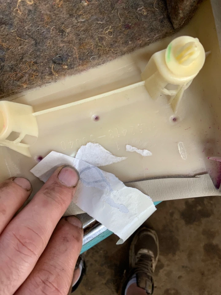 Cubierta inferior pilar B lado izquierdo derecho Lexus LS400 1995-2000 OEM 62414-50042 Foto 4 de 4