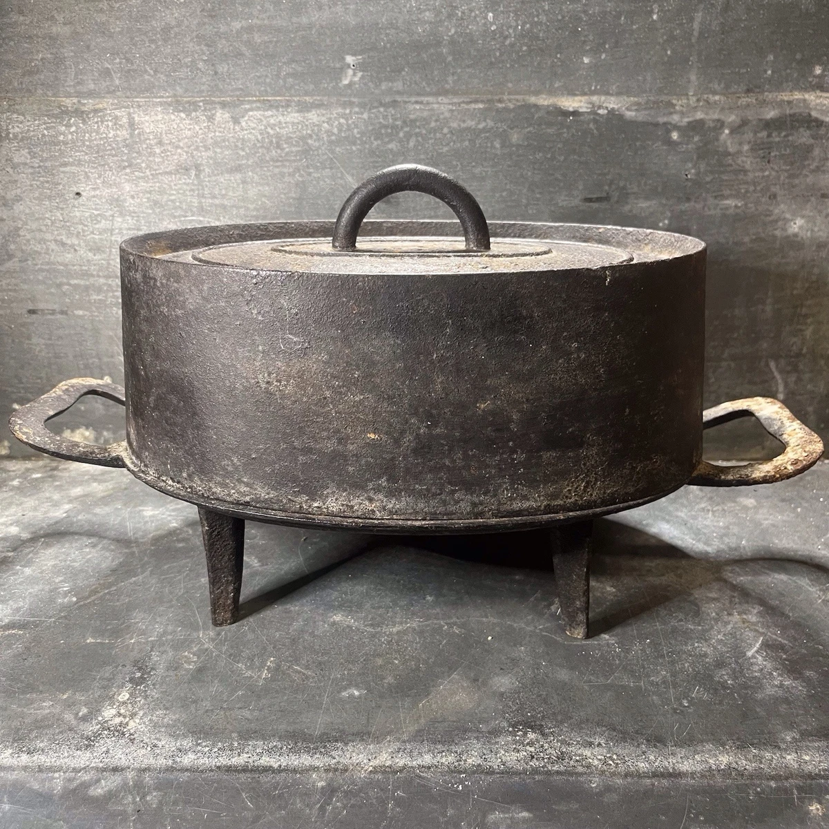 Lot chaudrons cuivre et marmite en fonte - Antiquités