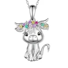 Unisex Highland Cow Pendant Necklace, Fashionable Alloy Charm with Vibrant Color