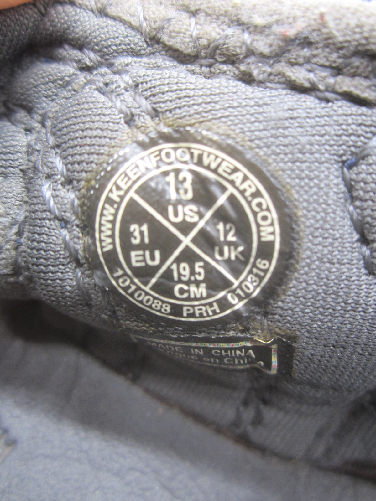 Sandali da acqua Keen taglia 13 bambino blu navy nero ragazzo fuori escursionismo