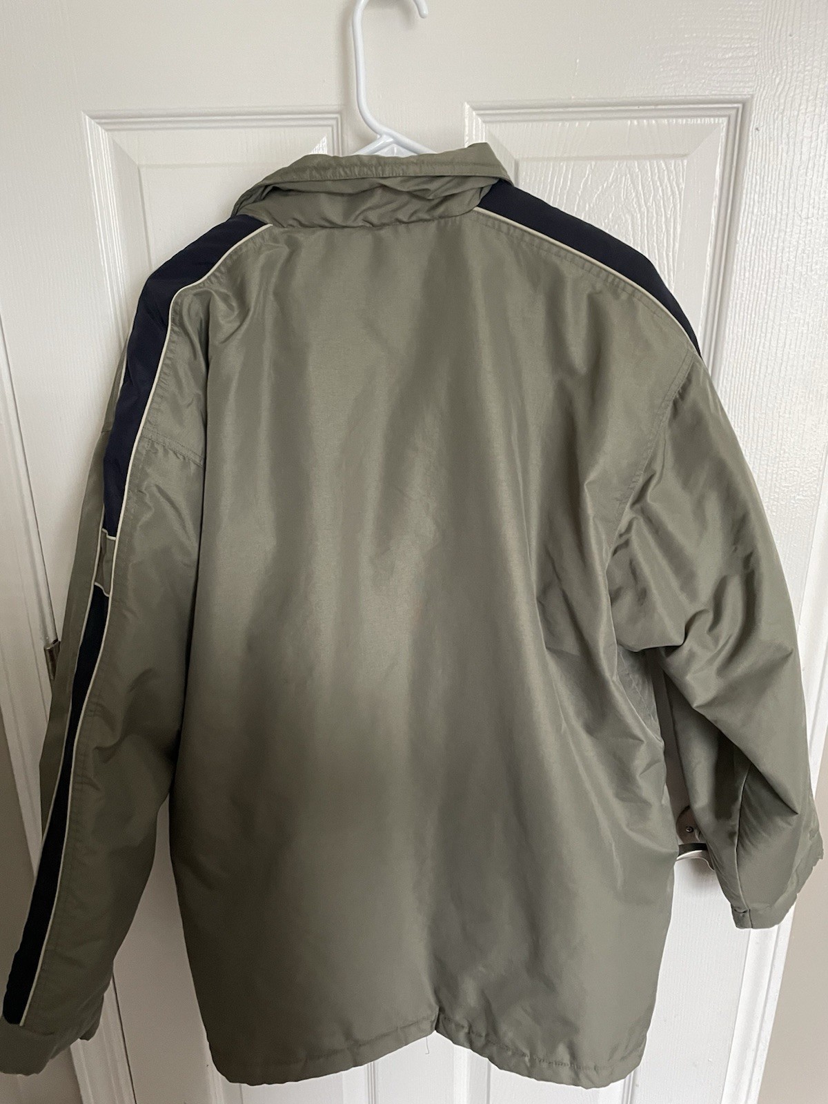 Pineapple Connection Bomber Style Jacket Olive – … - image 7