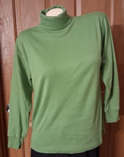 Carolina Colours Green Turtleneck Tee Bracelet Sleeves Misses Size M