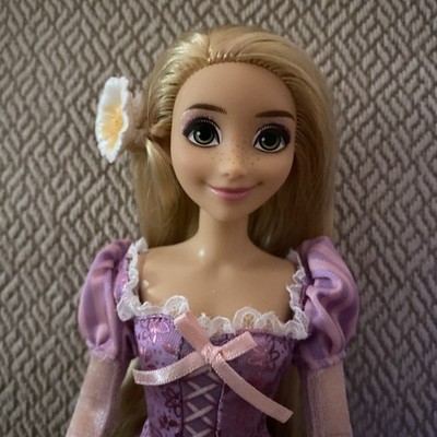 Disney 2026 Sparkling Princess Tangled Rapunzel doll EUC *