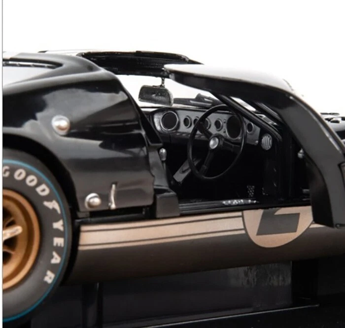 Ford GT40 1966 fundido a presión Shelby Collectible Legends Series CS431 - escala 1/18, LeM Foto 3 de 4