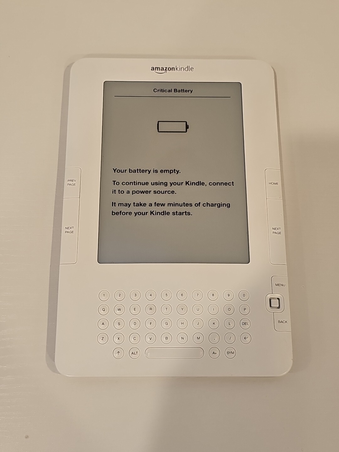 Amazon Kindle Keyboard 2nd Generation eReader D00701 - Needs Battery -  READ-image