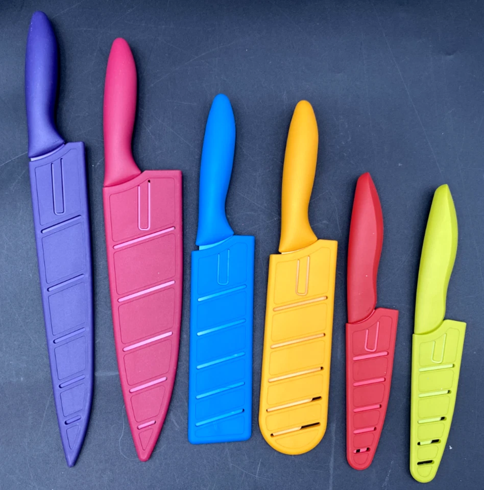 KAI PURE KOMACHI 2 刀套装 6 件套高碳不锈钢带护套 — 第 4/4 张图片