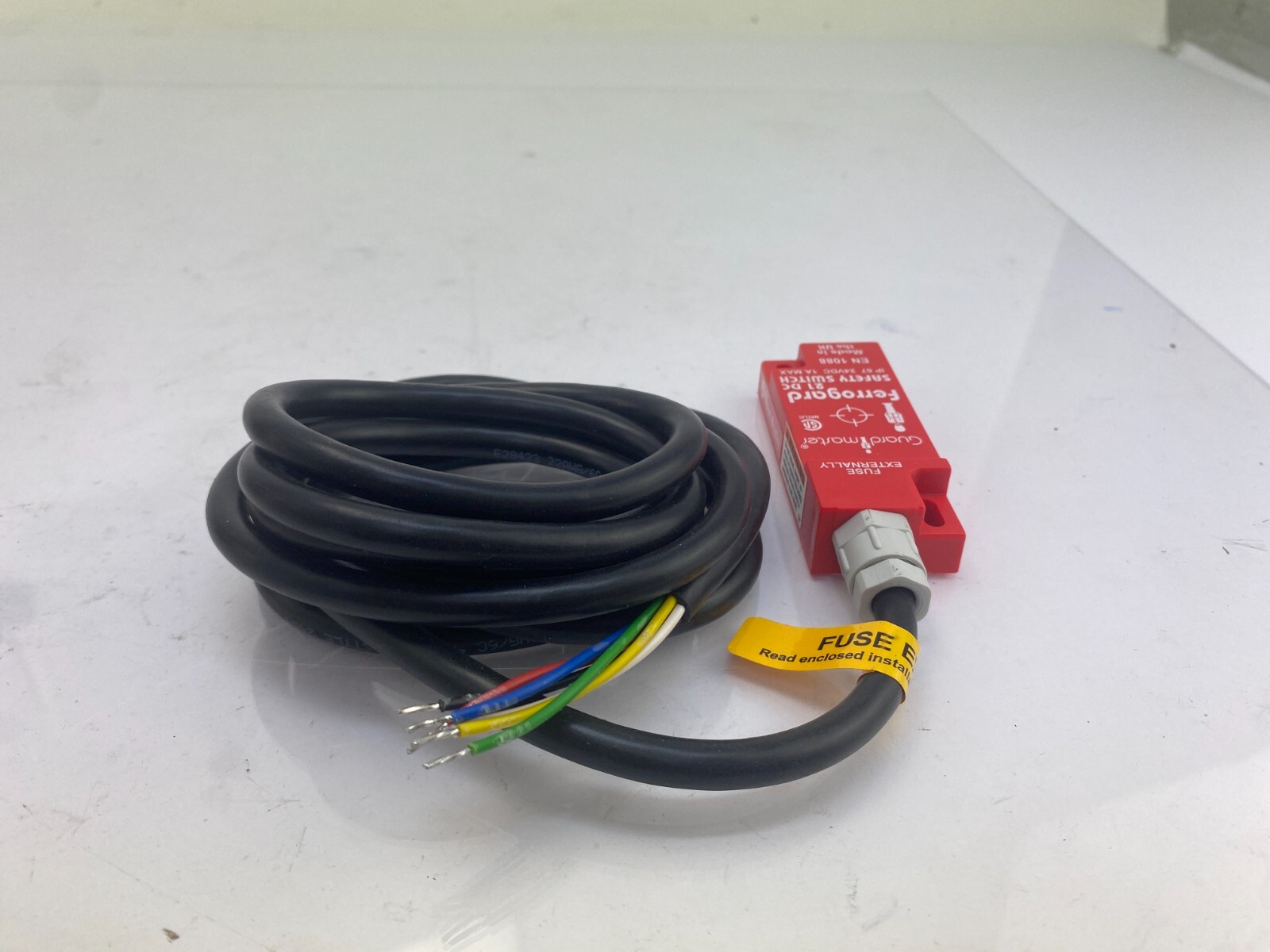 Guard master Ferrogard 21DC Safety Switch IP 67 24VDC 1A Max EN 1088 eBay