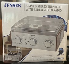 Jensen jta-220 3- Speed Stereo Turntable AM/FM Stereo Radio NEW