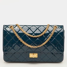 Borsa Chanel 2.55 Reissue 227 blu teal trapuntata in pelle verniciata con patta