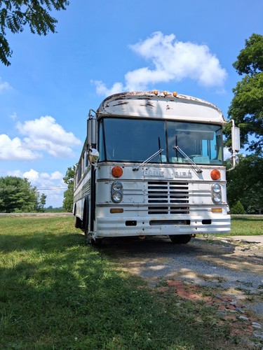 Cat 3208 Bluebird Bus converted to RV