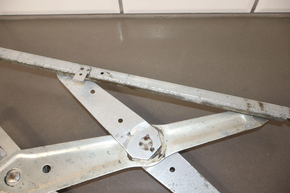 98-07 雷克萨斯 LX470 / 陆地巡洋舰 V8 右 Passengr 前窗调节器已测试 — 第 3/4 张图片