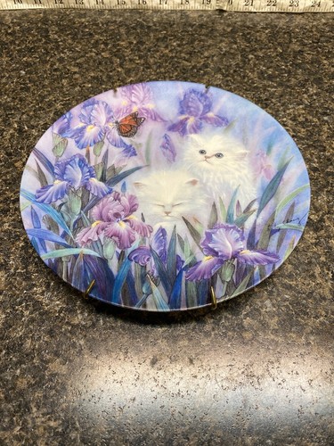 Garden Discovery - Petal Pals - Kitten Plate by Lily Chang ~ First issue (DCA36) - Picture 1 of 12