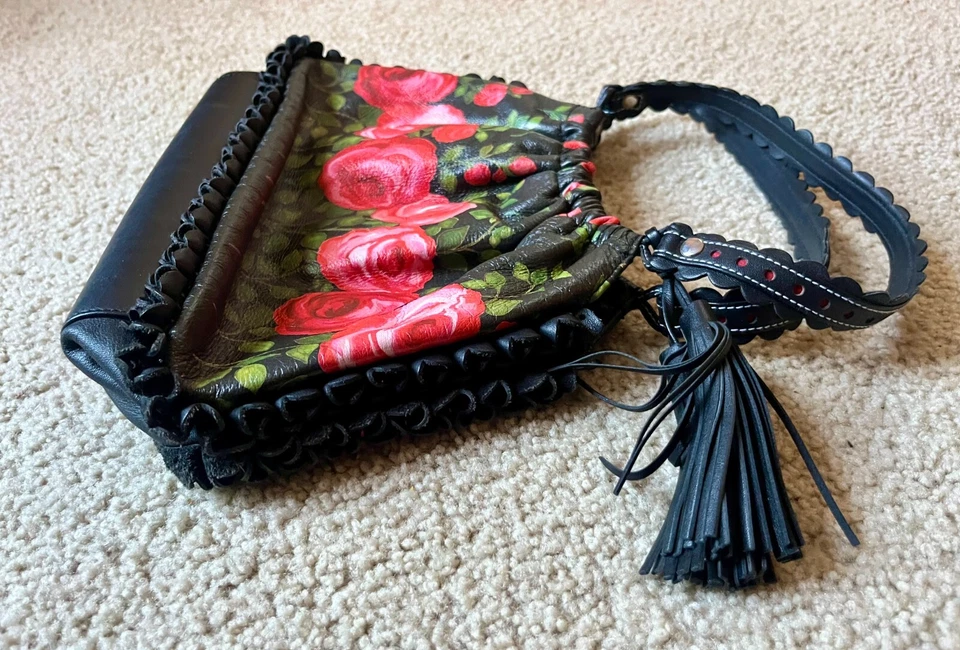 Vintage VTG Isabella Fiore Black Red Rose Floral Leather Handbag Painted Purse - Image 4 of 4