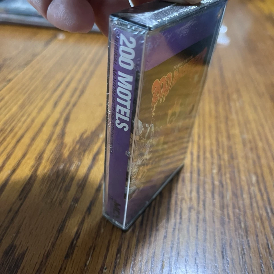 FRANK ZAPPA 200 MOTELS ORIGINAL MOTION PICTURE SOUNDTRACK CASSETTE 70'S PSYCH - Image 3 of 4