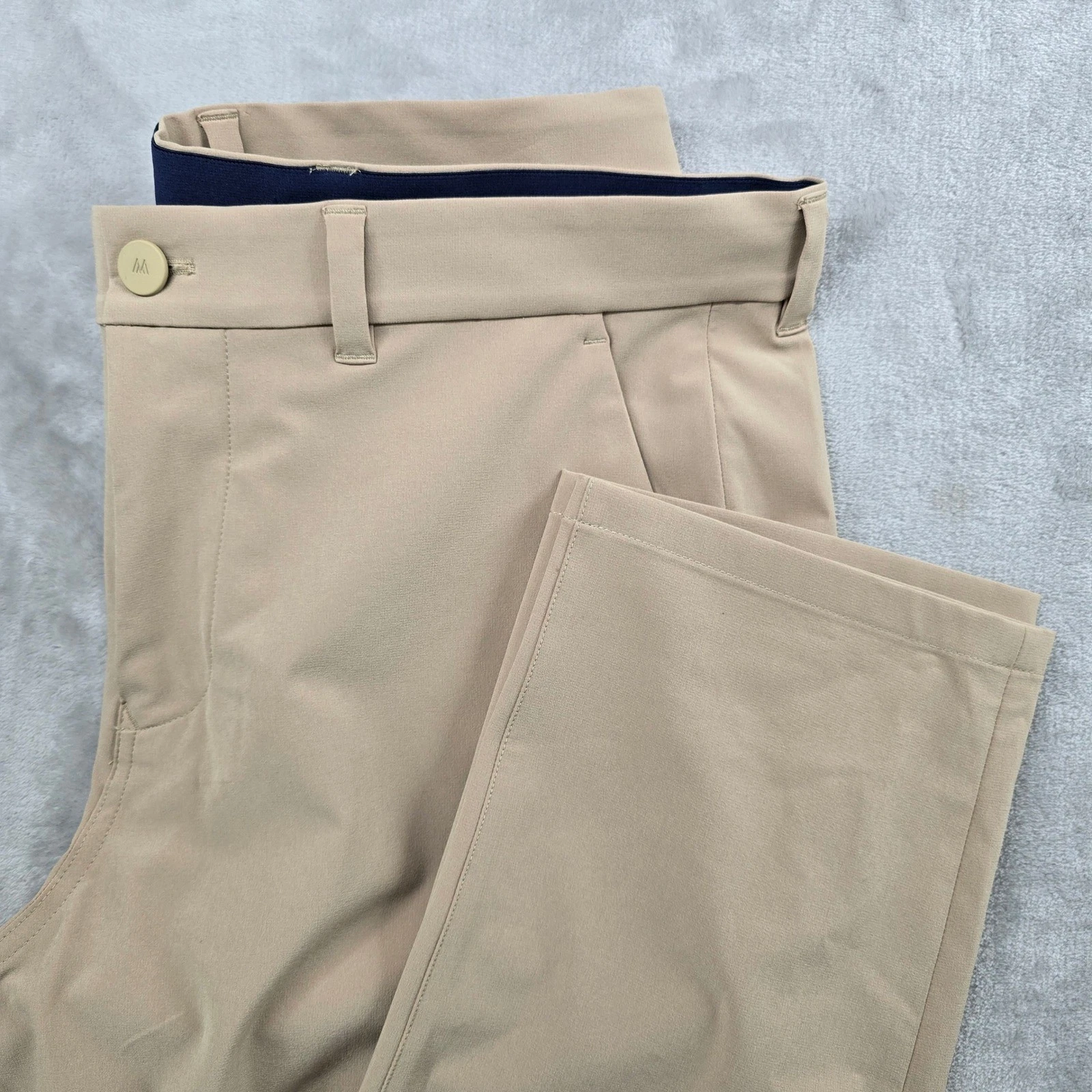 NWOT Mack Weldon Size 34x32 Helmsman Slim Pant Khaki Tan Technical Performance