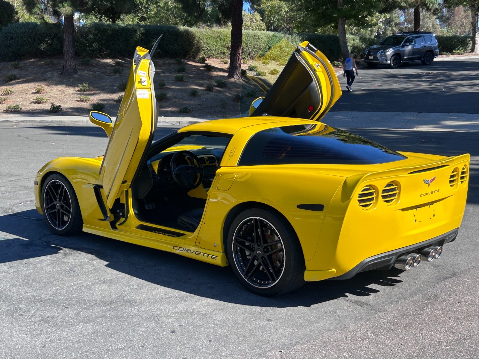 2006 Yellow Chevrolet Corvette   | C6 Corvette Photo 2