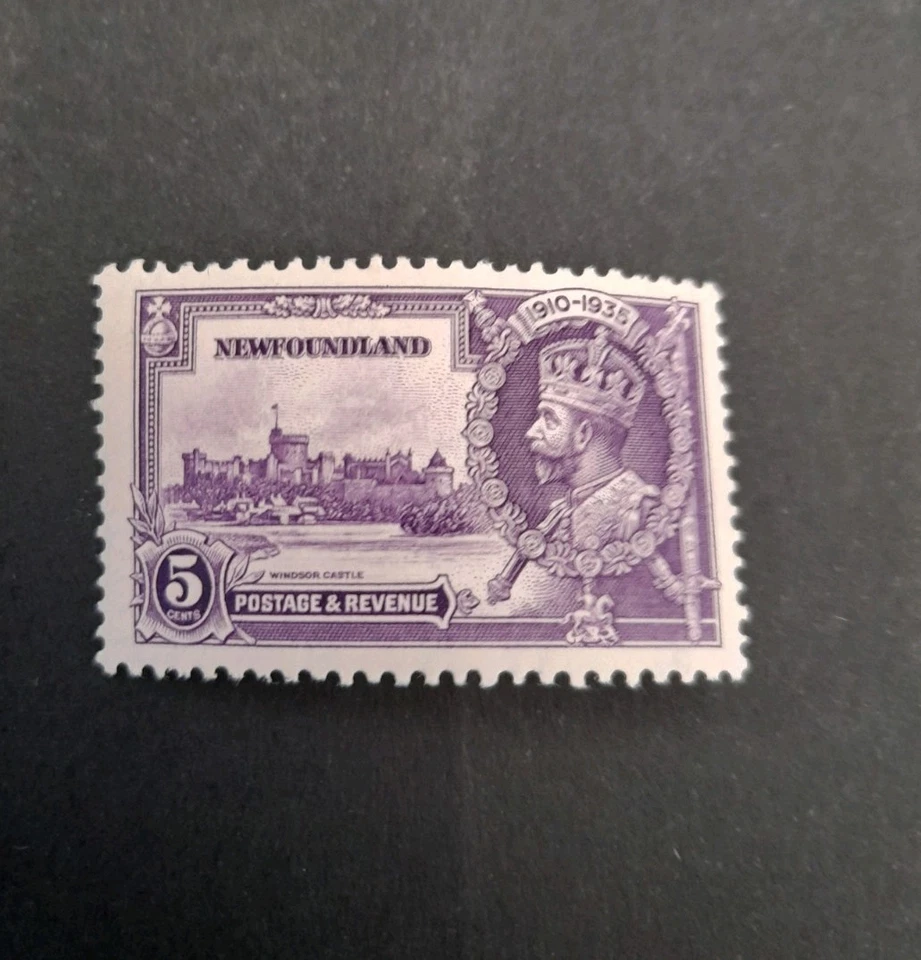 Newfoundland Stamp MH KGV 1935 5c Silver Jubilee - Image 1 of 1