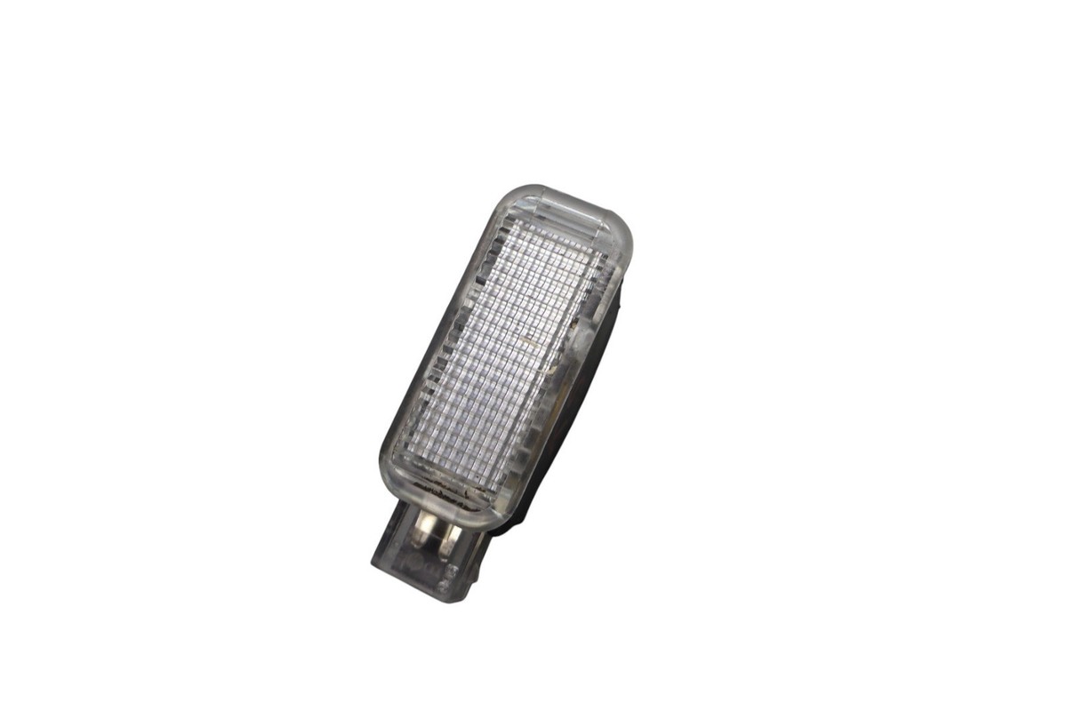 11-15 Audi Q7 Quattro Front Door Interior Courtesy Puddle Light