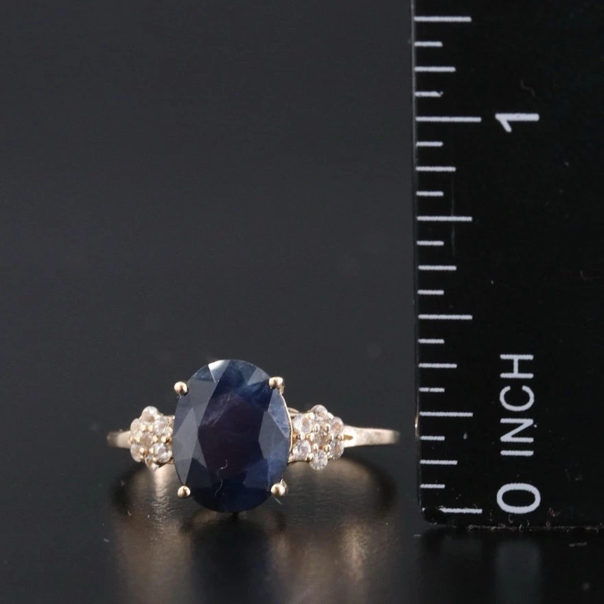 Anillo de zafiro azul y blanco 14K Foto 2 de 4