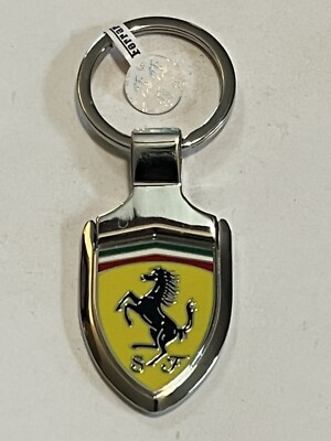 NICE N.O.S.1980s-90s ORIGINAL VINTAGE  FERRARI  CHROME KEYCHAIN/RING/ LQQK 