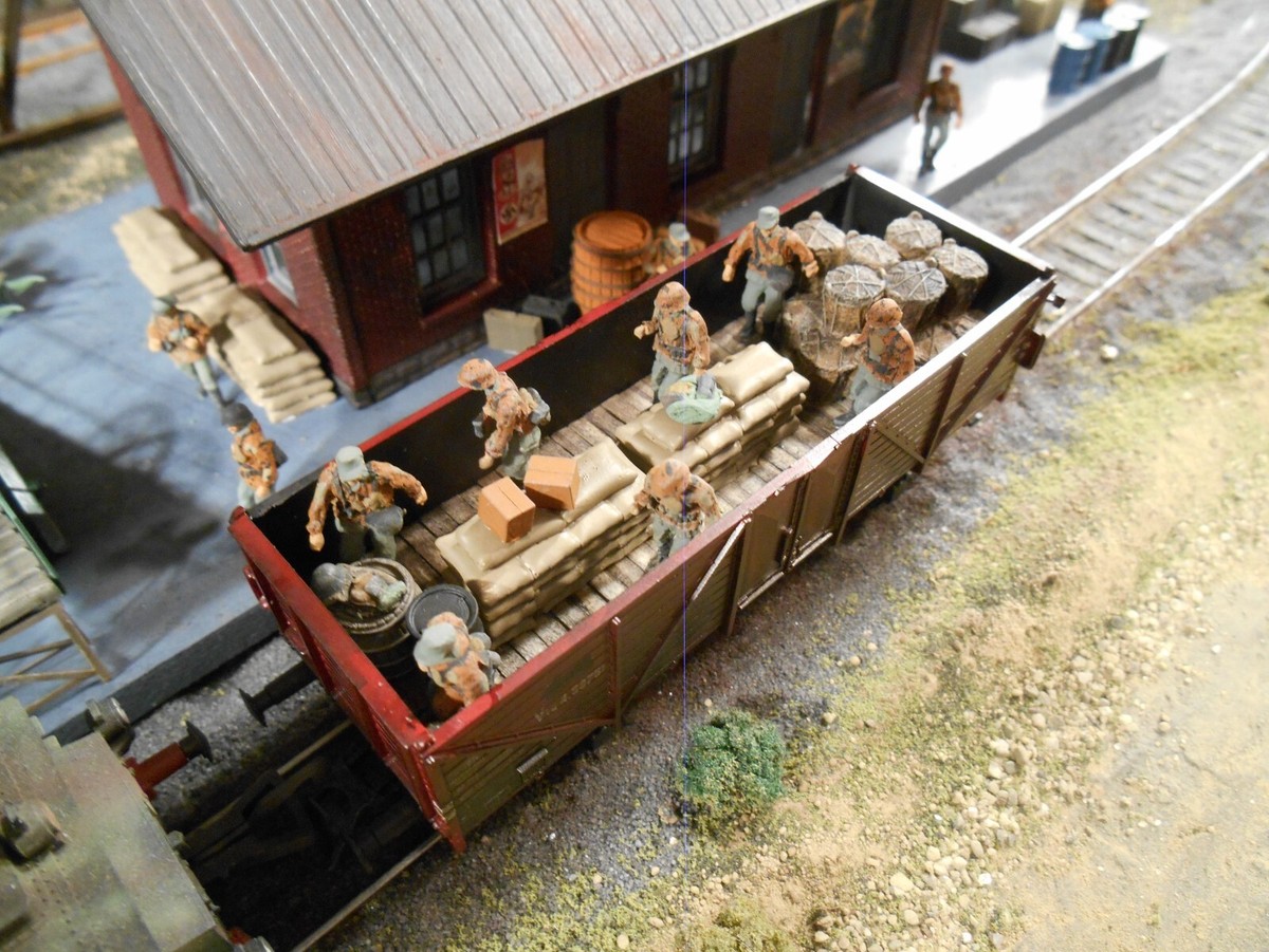 Train HO Roco Minitanks 6e Panzer Armée 4 Voitures #A1993 Artitec Custom