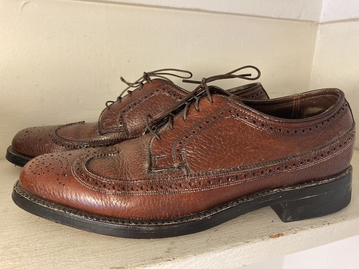 Vintage Florsheim 31980 Long Wing Pebble Grain Wingtip Dress Shoes
