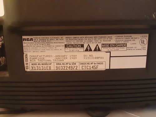 VTG 13" RCA XL-100, Vintage Retro TV, X13131EB 1989, powers on w/missing button - Picture 11 of 12