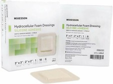 Aderezo de espuma de silicona McKesson, adhesivo cuadrado 3 X 3 con borde estéril, BX/10