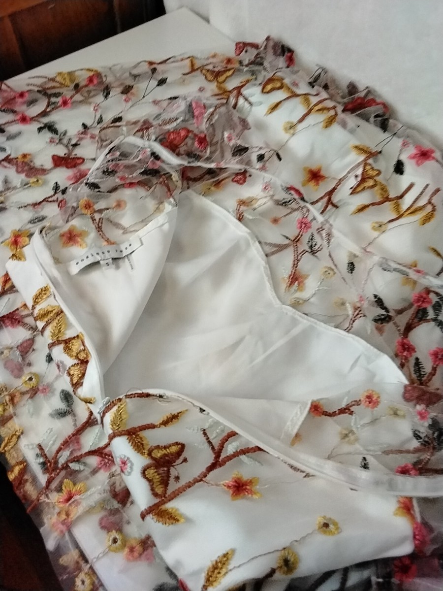 Endless Rose IMMEASURABLE JOY EMBROIDERED MESH MAXI DRESS Size Small | eBay